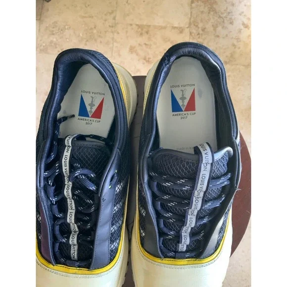 Shoes - Picture 2 of 12